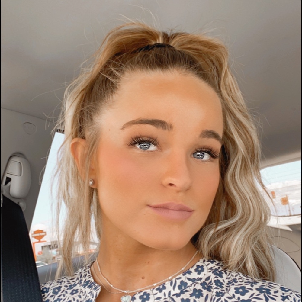 Meet your Posher, Kara